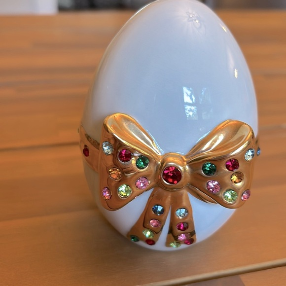 EXCLUSIVE CAPODIMONTE POLARIS EGG W/ SWAROVSKI CRYSTALS - Picture 1 of 7